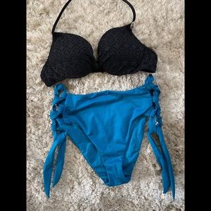VS Brand New Black Halter Bikini Top🖤